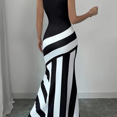 Robe Élégante à Rayures Noires et Blanches pour Femme